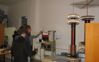 Obisk mehatronikov na Fakulteti za elektrotehniko