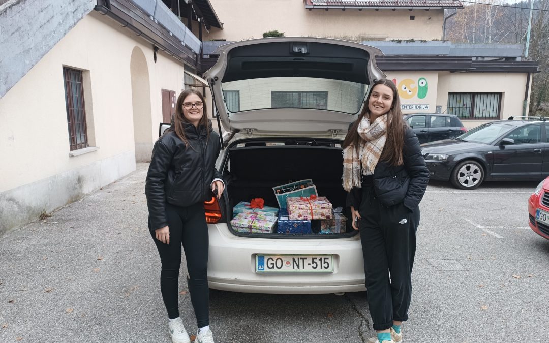 Božički tudi na Gimnaziji Jurija Vege Idrija